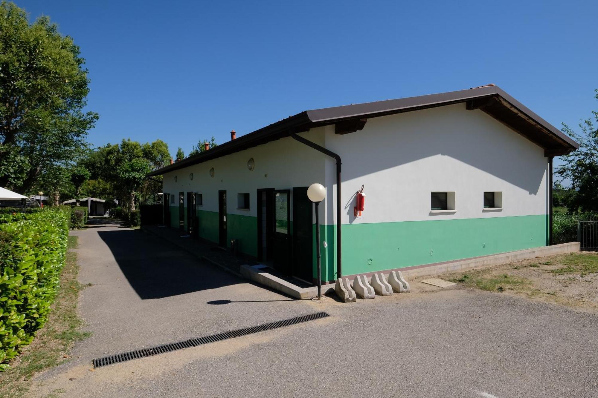 特瑞维萨哥营地酒店 Moniga del Garda 外观 照片