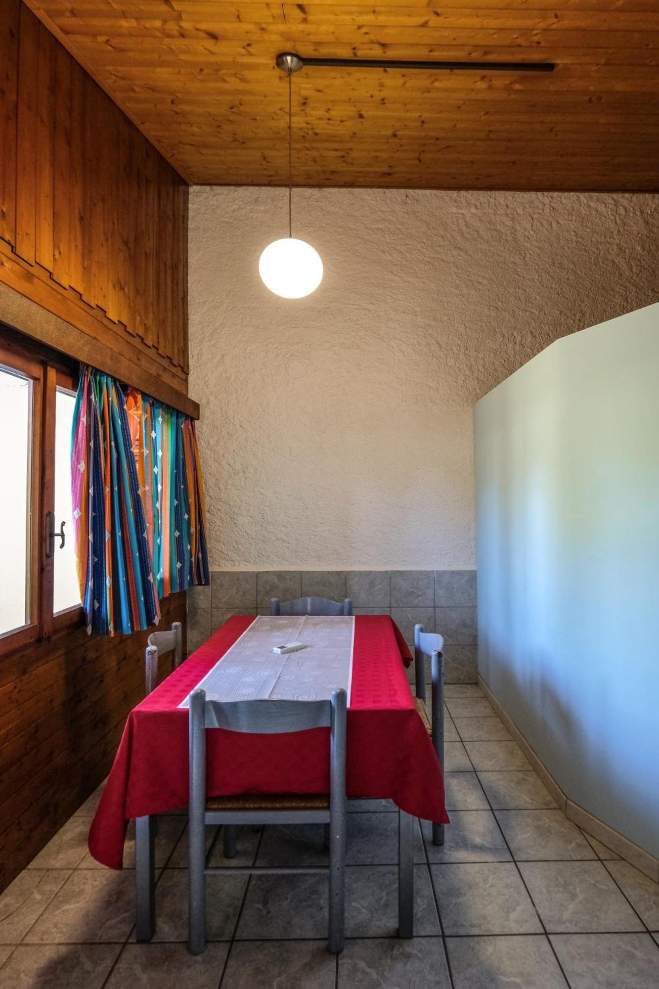 特瑞维萨哥营地酒店 Moniga del Garda 客房 照片